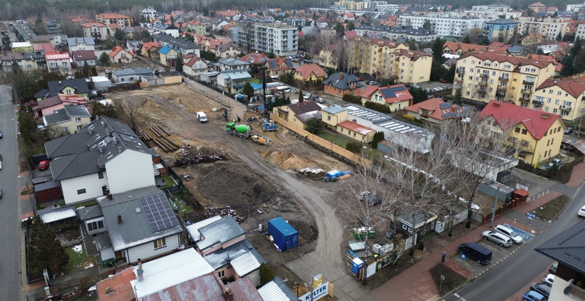 Rozpoczęto prace związane z zabezpieczeniem wykopu!